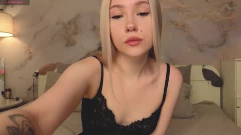 Snapshot of jousimies chatting on March 17, 12:59 am Jane online show from March 17, 12:59 am