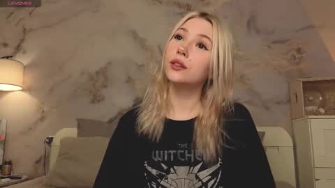 Snapshot of jousimies chatting on March 19, 12:47 am Jane online show from March 19, 12:47 am