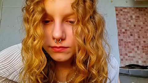 Kira online show from March 31, 3:19 am