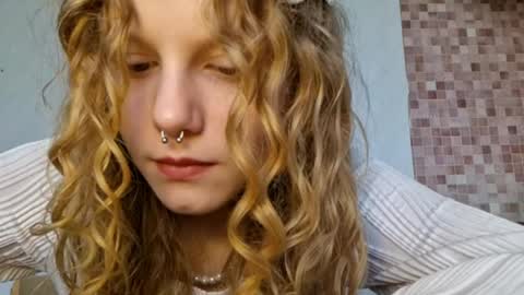 Kira online show from April 3, 3:04 am