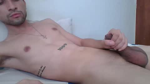 Snapshot of jovenvergonguapo09 chatting on January 7, 6:03 pm Van Helsing online show from January 7, 6:03 pm