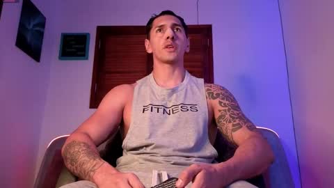  JOYLOPEZFIT online show from February 13, 12:01 pm