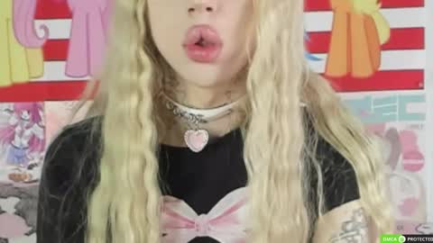 Joy Barker online show from March 28, 3:39 am