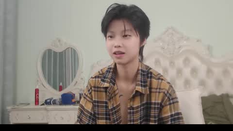 joycekay online show from October 31, 8:32 pm