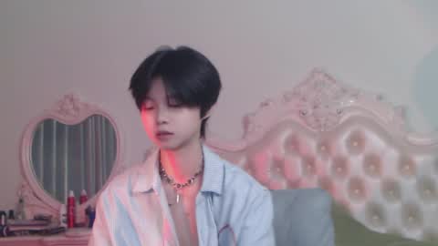 joycekay online show from April 7, 9:37 pm