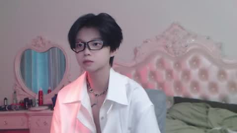 joycekay online show from May 7, 1:44 am