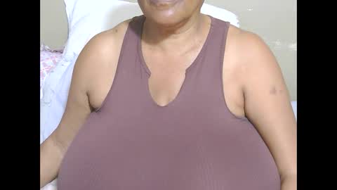 Snapshot of joycemando chatting on February 22, 9:02 pm DairyQueen online show from February 22, 9:02 pm