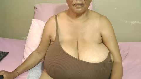 Snapshot of joycemando chatting on March 12, 7:36 am DairyQueen online show from March 12, 7:36 am