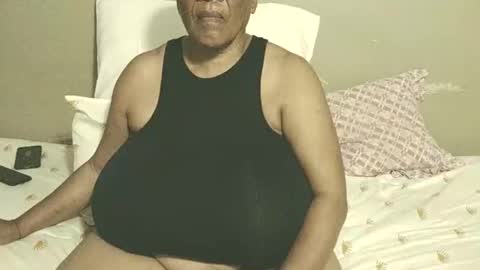 Snapshot of joycemando chatting on March 27, 9:25 pm DairyQueen online show from March 27, 9:25 pm