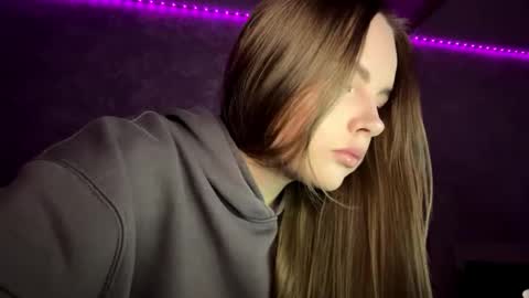 Snapshot of joyceneubaum chatting on February 1, 5:11 pm Hi im Joyce online show from February 1, 5:11 pm