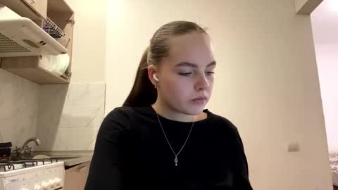 Snapshot of joyceneubaum chatting on February 4, 6:58 pm Hi im Joyce online show from February 4, 6:58 pm