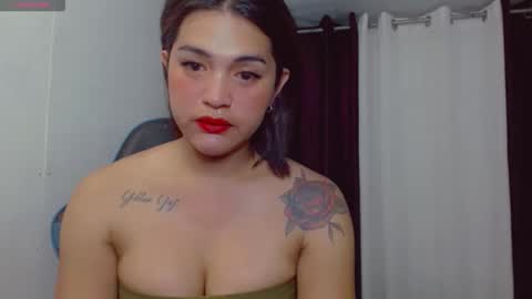 Snapshot of joycum_xxx chatting on April 1, 8:48 am JOY in your heart online show from April 1, 8:48 am