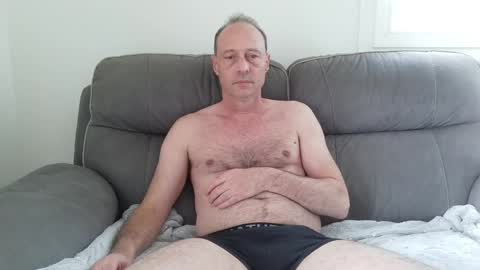 Snapshot of jpf421 chatting on May 8, 12:10 pm exhib248 online show from May 8, 12:10 pm