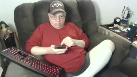 Snapshot of jpmel99 chatting on November 8, 10:52 pm jpmel99 online show from November 8, 10:52 pm