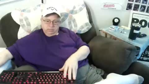 Snapshot of jpmel99 chatting on July 11, 11:17 pm jpmel99 online show from July 11, 11:17 pm