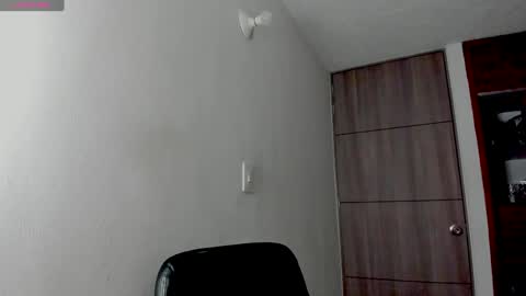 Snapshot of jriizh chatting on January 4, 2:56 am Cristian- tellme Criis online show from January 4, 2:56 am