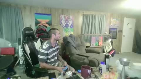 jrizzle1111 online show from October 18, 8:15 am