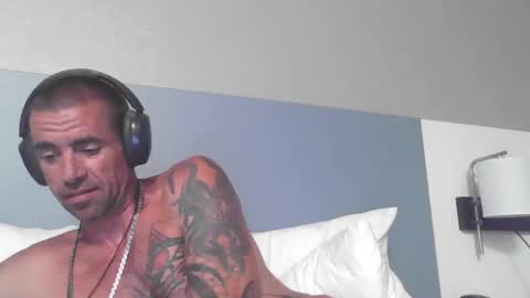 jrizzle1111 online show from April 29, 12:16 am