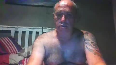 Naughty Couple online show from May 24, 11:59 am