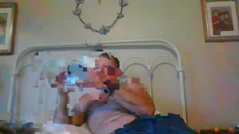 Snapshot of jroge21 chatting on January 11, 12:22 am jroge21 online show from January 11, 12:22 am