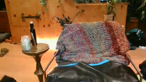 Snapshot of jroge21 chatting on January 21, 5:05 am jroge21 online show from January 21, 5:05 am