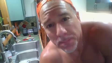 Snapshot of jroge21 chatting on January 29, 3:33 am jroge21 online show from January 29, 3:33 am