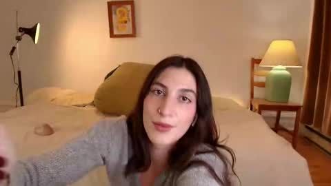 Snapshot of jsmine_ chatting on November 25, 11:05 pm Jsmine and sometimes Beaulooks online show from November 25, 11:05 pm