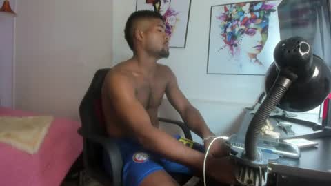 Snapshot of juan_123__ chatting on July 11, 10:07 am Juan123 online show from July 11, 10:07 am