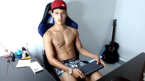 Snapshot of juan_da01 chatting on January 12, 2:45 am JuanDa online show from January 12, 2:45 am