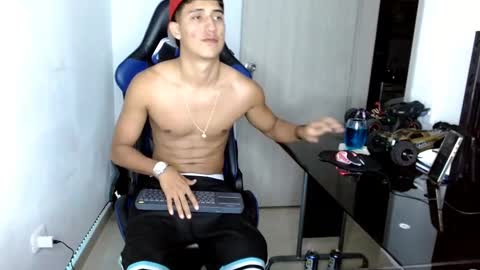 Snapshot of juan_da01 chatting on March 1, 12:07 am JuanDa online show from March 1, 12:07 am