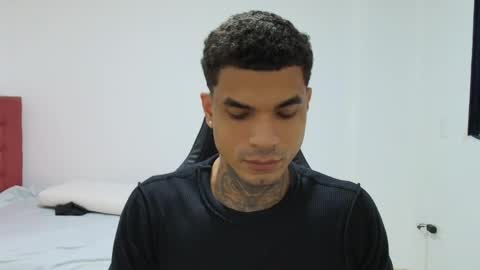 Snapshot of juan_gomez_1 chatting on April 28, 11:10 pm juan_gomez_1 online show from April 28, 11:10 pm