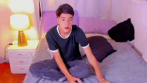 juan_one1 online show from April 1, 8:48 am