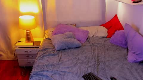 juan_one1 online show from April 2, 8:50 pm