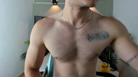 Snapshot of juan_prior chatting on November 6, 4:57 am JUAN online show from November 6, 4:57 am