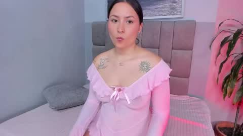 Snapshot of juanasunshine_ chatting on March 22, 8:12 pm Juana online show from March 22, 8:12 pm