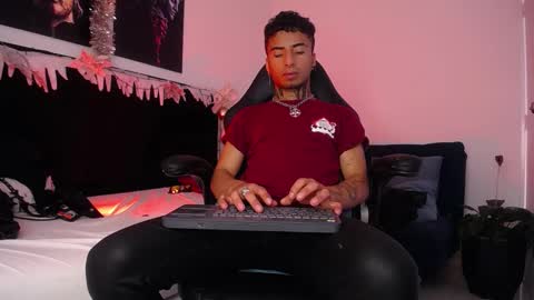 Snapshot of juancamilo66_ chatting on January 2, 8:02 pm juancamilo66_ online show from January 2, 8:02 pm