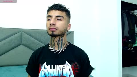 Snapshot of juancamilo66_ chatting on March 2, 3:45 am juancamilo66_ online show from March 2, 3:45 am