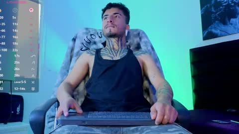 juancamilo66_ online show from May 6, 2:55 pm