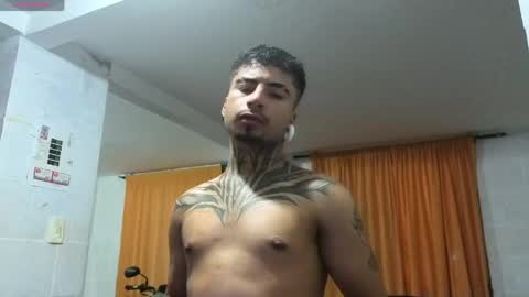 juancamilo66_ online show from May 10, 2:28 am