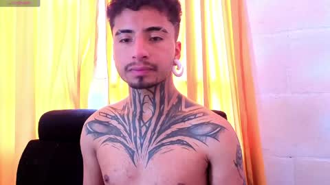 juancamilo66_ online show from May 14, 5:20 pm