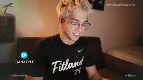 . online show from March 2, 3:52 am