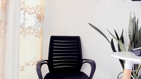 Juan Diego Uribe online show from December 3, 7:01 pm