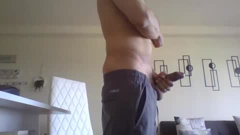 juanearth1 online show from April 23, 10:12 pm