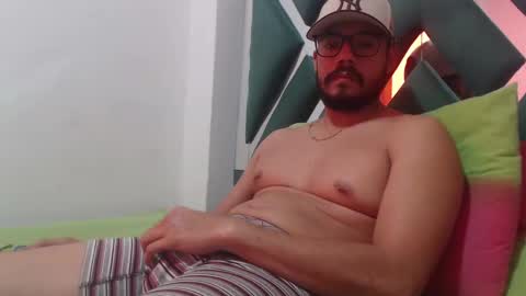 Snapshot of juanfe_style chatting on September 8, 6:18 pm juanfe_style online show from September 8, 6:18 pm