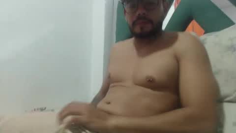 Snapshot of juanfe_style chatting on November 16, 4:07 am juanfe_style online show from November 16, 4:07 am