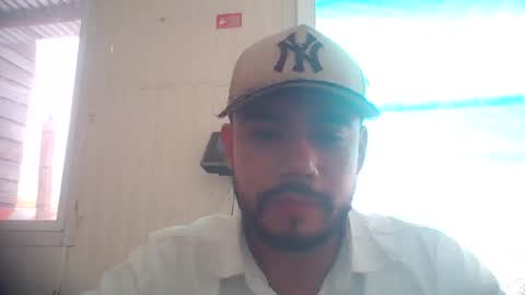 Snapshot of juanfe_style chatting on March 30, 4:52 pm juanfe_style online show from March 30, 4:52 pm