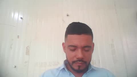 Snapshot of juanfe_style chatting on April 6, 3:02 pm juanfe_style online show from April 6, 3:02 pm