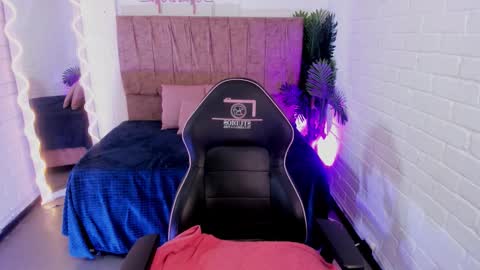 Snapshot of juanita_tay chatting on October 4, 11:41 am JUANITA online show from October 4, 11:41 am