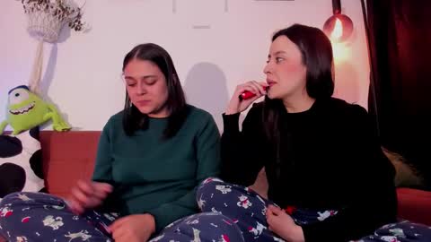 juanitaaa_ online show from February 16, 4:30 am