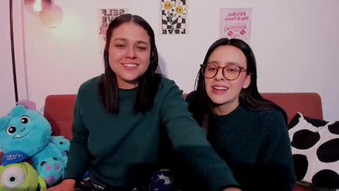 juanitaaa_ online show from May 4, 1:34 am